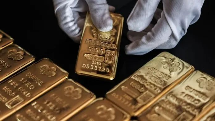 Alex Chiniborch Wants You to Hold Your Wealth — Literally